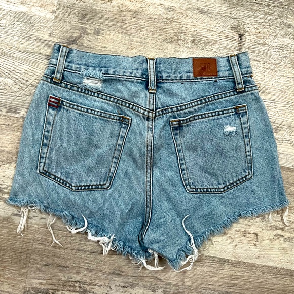 BDG Urban Outfitters girlfriend high rise denim shorts - Picture 8 of 8